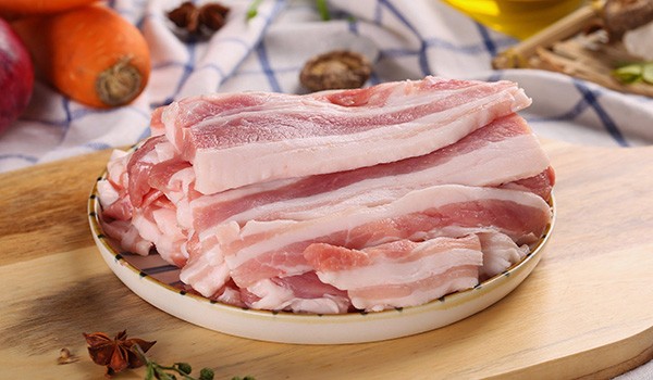 買豬肉，只要見到這三種情況，千萬繞著走，再便宜也別買